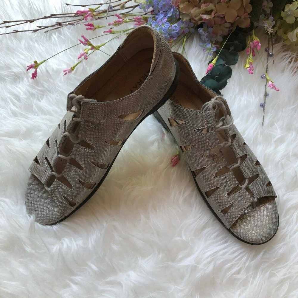 Array Beverly Silver Leather Snakeprint Peep Toe … - image 1